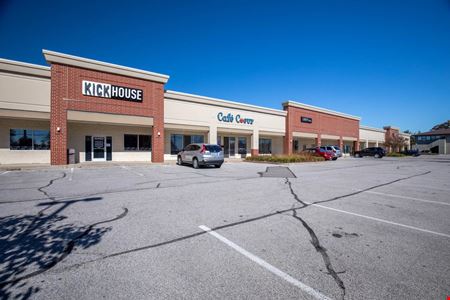 A look at Willowbrook Plaza commercial space in Saint Louis