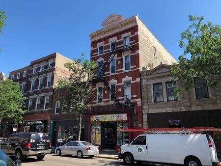 A look at 1329 W 18th Street commercial space in Chicago