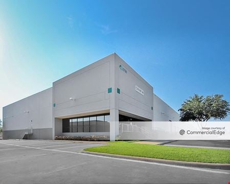 A look at GSW Distribution Center 8 commercial space in Grand Prairie