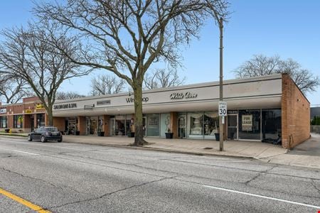A look at 1039-1059 Waukegan Rd. commercial space in Glenview