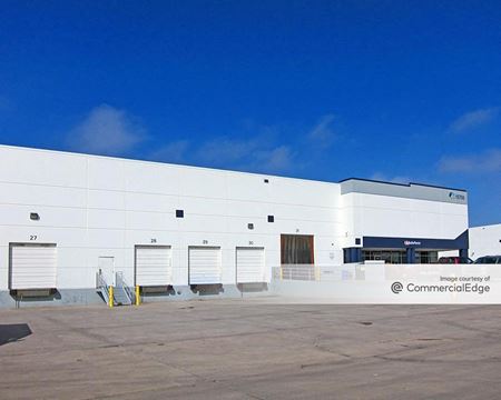 A look at Airport Distribution Center commercial space in Aurora