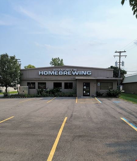 A look at Retail Showroom and Warehouse for Sale | Ann Arbor commercial space in Ann Arbor