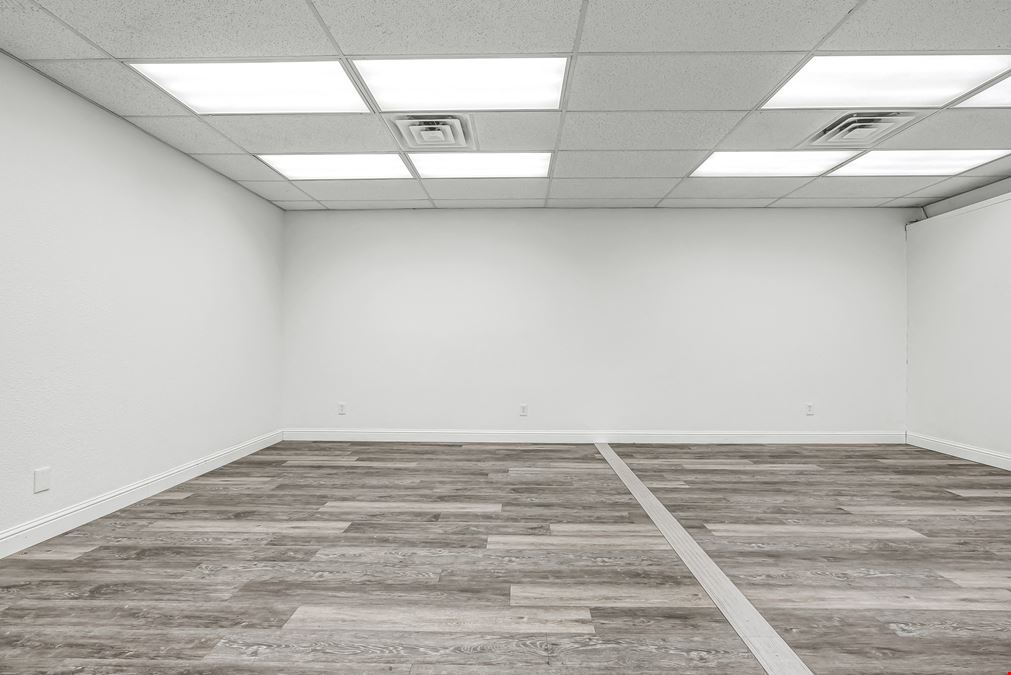 Fully Remodeled 1st Class Office Spaces in Central Tulare