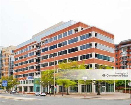 A look at Arlington Square commercial space in Arlington