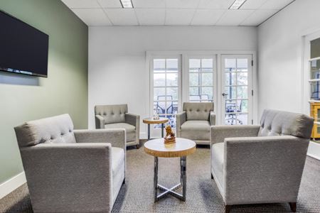 A look at River Park Center Coworking space for Rent in Portland