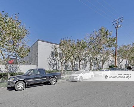 A look at 1661 East Palm Street commercial space in Santa Ana