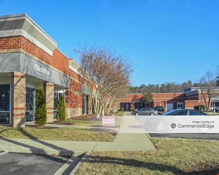 A look at Grove Park commercial space in Glen Allen