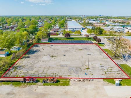 A look at 23807 Pinewood Street commercial space in Warren