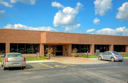 A look at Crestwood Commercial space for Rent in West Des Moines
