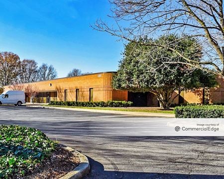 A look at Oakbrook Technology Center - 1325-1351 Oakbrook Drive commercial space in Norcross