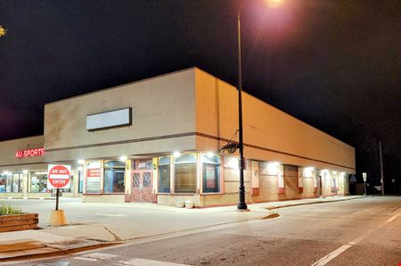A look at Dempster Austin Center commercial space in Morton Grove