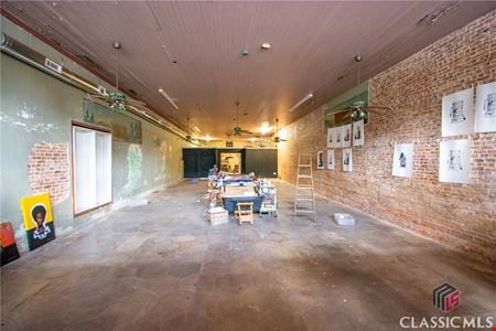 A look at 104 W Main St commercial space in Lexington