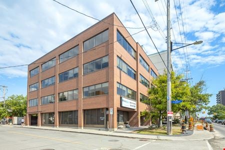 A look at 383 Parkdale Avenue commercial space in Ottawa