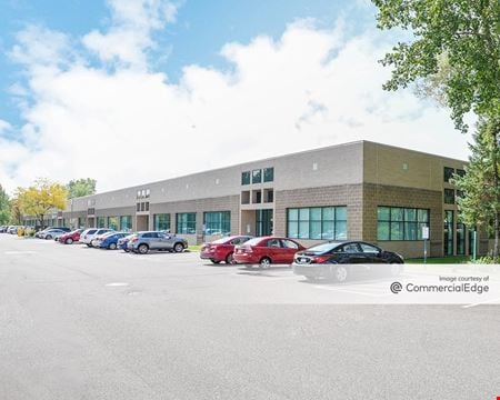 A look at Prairie Oaks Corporate Center Industrial space for Rent in Eden Prairie
