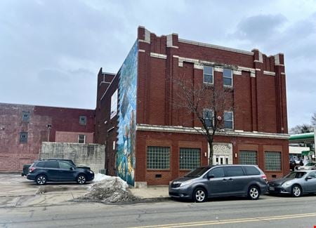 A look at 1917 Brownsville Rd commercial space in Pittsburgh