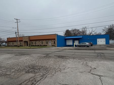 A look at 5221 Tractor Rd commercial space in Toledo