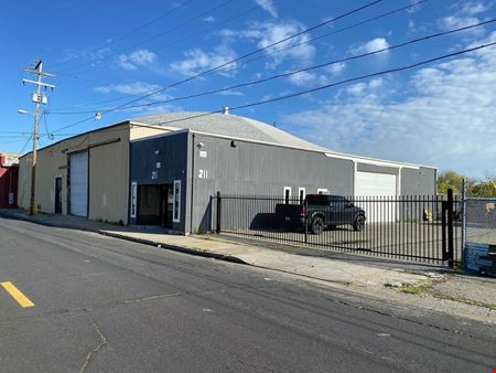 A look at 211 Oak Street commercial space in Manteca
