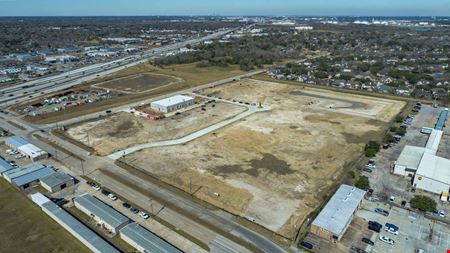 A look at Grand Oak Village Retail Pad Sites commercial space in League City
