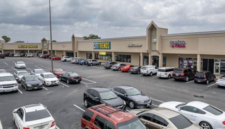 A look at 1705 Garth Road commercial space in Baytown