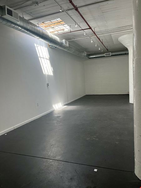 A look at 1922 E 7th Pl commercial space in Los Angeles