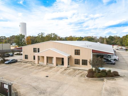 A look at Large Office/Warehouse with Sophisticated Power & Data Infrastructure Industrial space for Rent in Baton Rouge