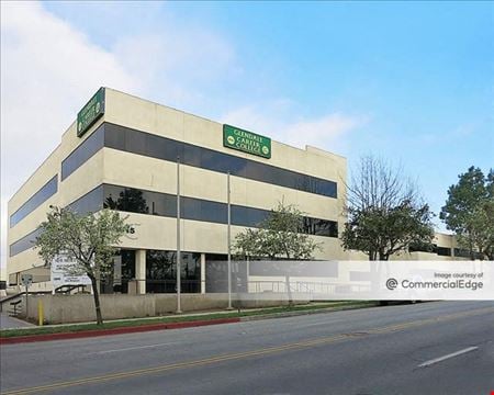 A look at Grandview Parke commercial space in Glendale