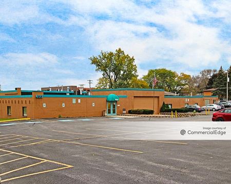 A look at 633 South Hawley Road commercial space in Milwaukee