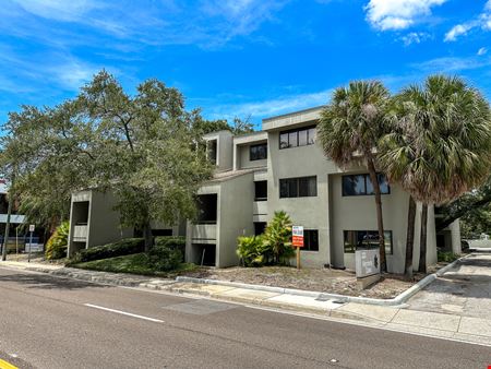 A look at Kennedy Oaks Office Condominiums Commercial space for Rent in Tampa