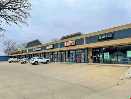 A look at Oak Tree Plaza commercial space in Le Mars