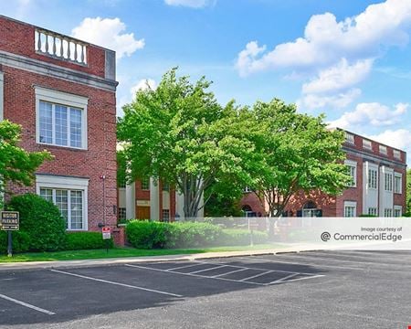 A look at Governor&#39;s Place Commercial space for Rent in Bloomfield Hills