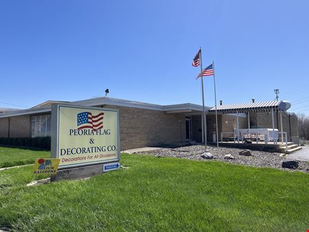 A look at 920 East Glen Avenue commercial space in Peoria Heights