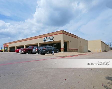 A look at Claremont Village commercial space in Dallas
