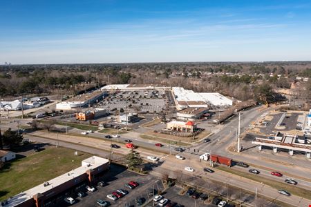 A look at Regency Hilltop Shopping Center commercial space in Virginia Beach