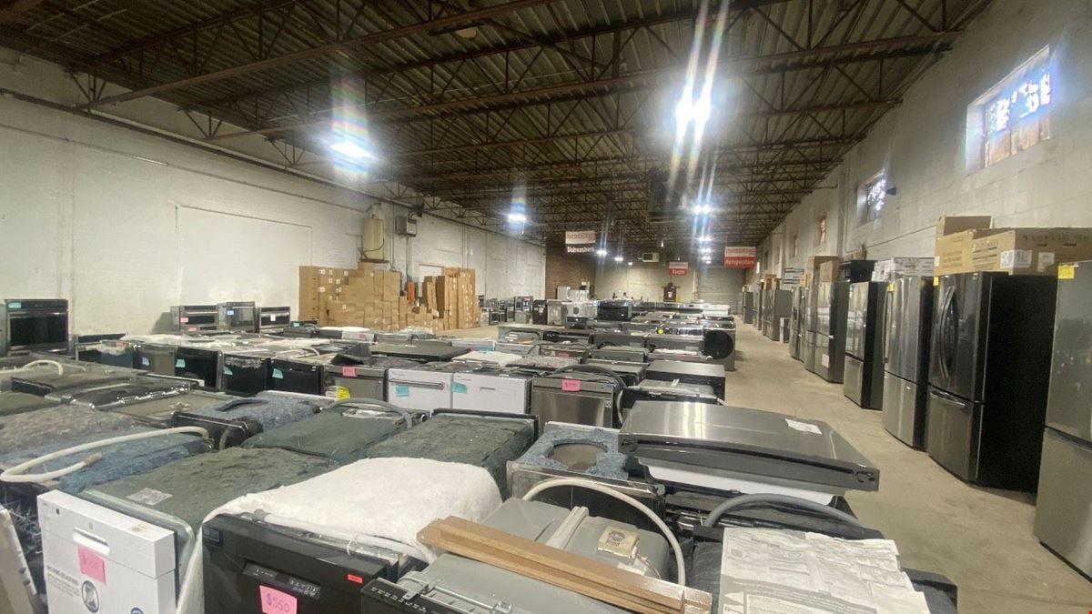 7,340 sqft shared industrial warehouse for rent in North York