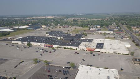 A look at Five Points Mall commercial space in Marion