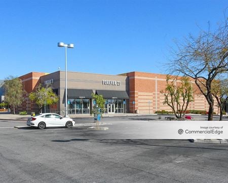A look at The River Mall commercial space in Rancho Mirage