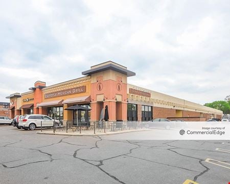 A look at Yorkdale Shoppes Retail space for Rent in Edina
