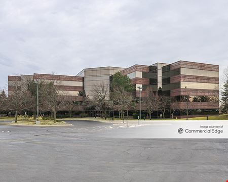 A look at Hawthorn Business Park - 3 Hawthorn Pkwy Office space for Rent in Vernon Hills