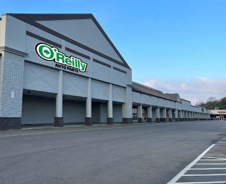 A look at Mercury Plaza Shopping Center commercial space in Murfreesboro