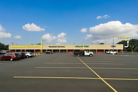 A look at Warren Shopping Plaza commercial space in Warren