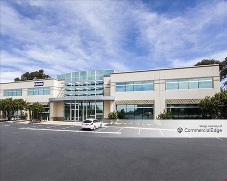 A look at Wateridge Summit commercial space in San Diego