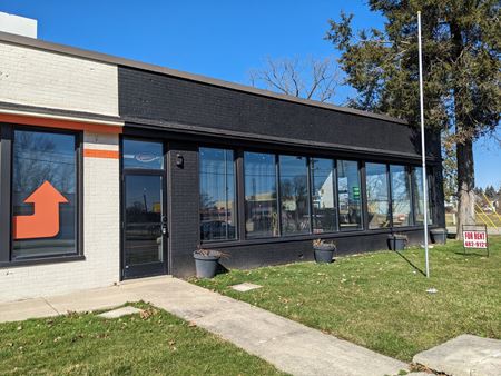 A look at 227 N Cedar Retail space for Rent in Mason
