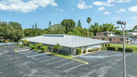 A look at Rockledge Office Building For Sale - 17 Private Offices. commercial space in Rockledge