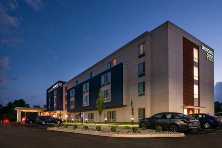 A look at Springhill Suites - Elizabethtown commercial space in Elizabethtown