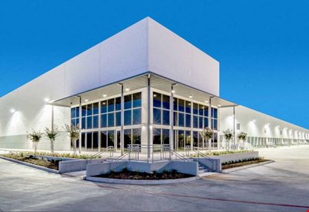 A look at Cubework Grand Prairie Commercial space for Rent in Grand Prairie
