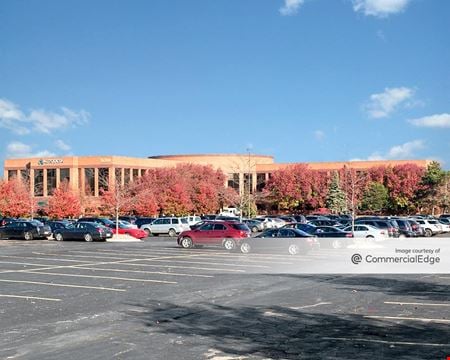 A look at Lake Pointe commercial space in Novi