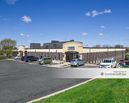 A look at Mendota Corporate Centre commercial space in Mendota Heights