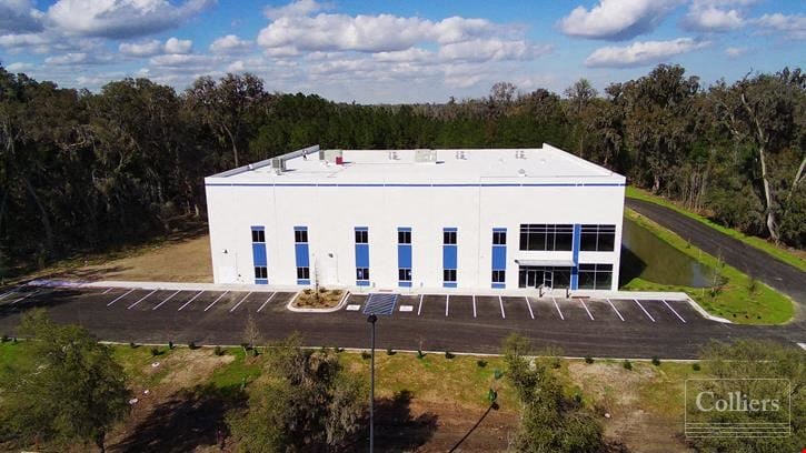 Flex Space in Trade East Industrial Park