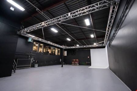 A look at 6,500 sqft film space available in Etobicoke for $3,550 a day Industrial space for Rent in Toronto