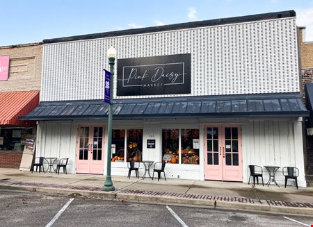 A look at 107 W Court Square commercial space in Covington